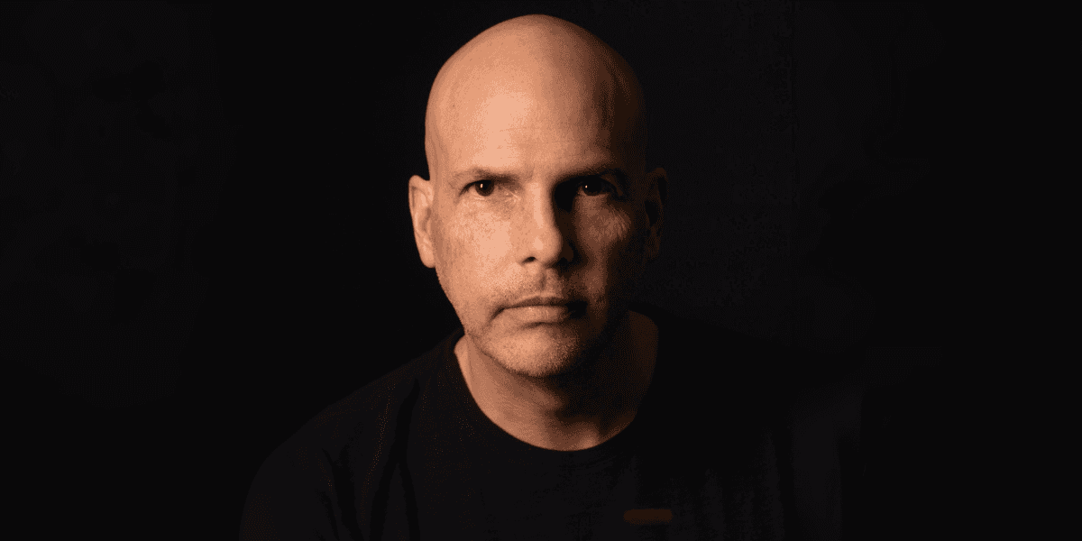 David Secul: Entrepreneur focused on proactive vision, resilience, innovation, and community-driven business success.