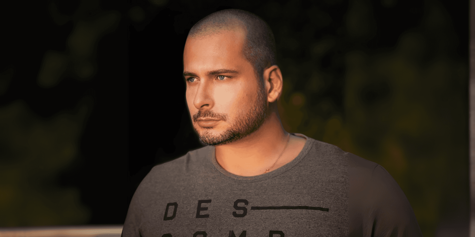 Pablo Murad looking determined, symbolizing his journey from construction worker to founder of free education platform Portal IDEA.