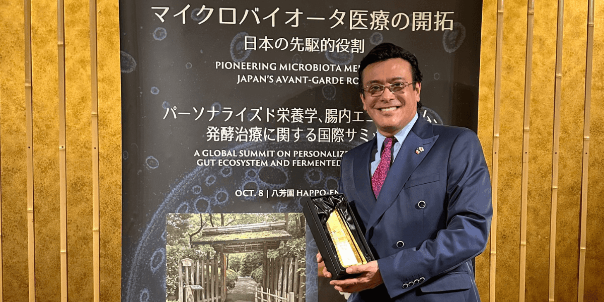 Dr. Mario Acosta Mejía receives the RIKEN Health Impact Award for his Metabiotics® discovery in metabolic health.