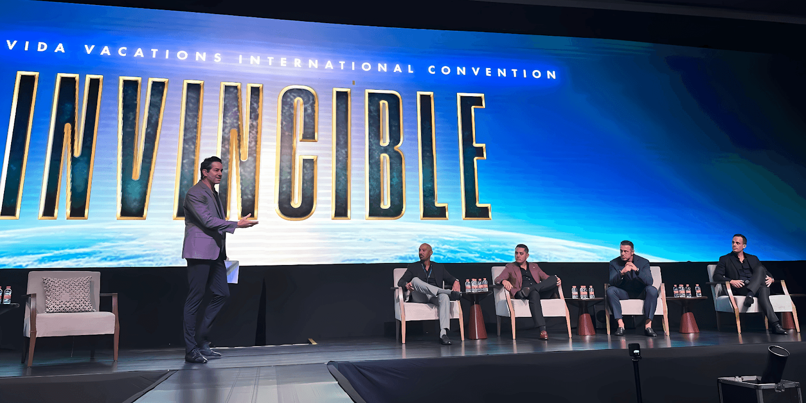 Chad Doetzel speaks at Vida Vacations Convention, sharing insights on sales leadership and disruptive marketing strategies.