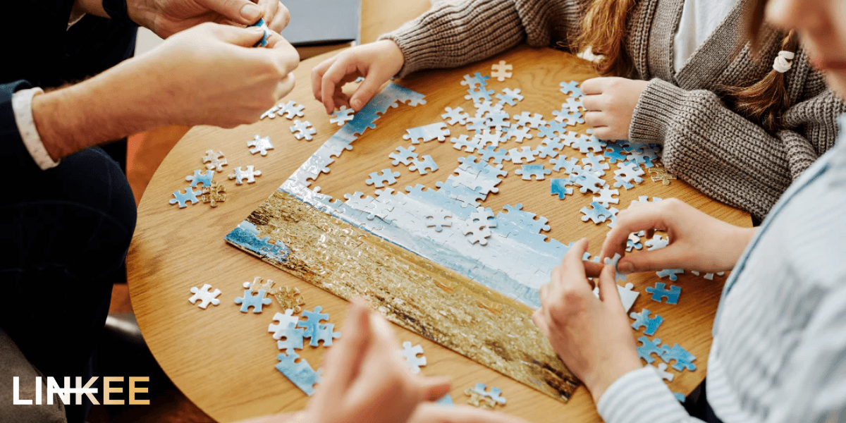 "Linkée Family: Turning family memories into personalized art with custom puzzles and illustrated keepsakes."