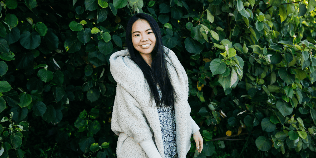 Jessica Santosa Carlton, Christian Dating Coach, helping singles build lasting faith-based marriages through emotional intelligence and wisdom.