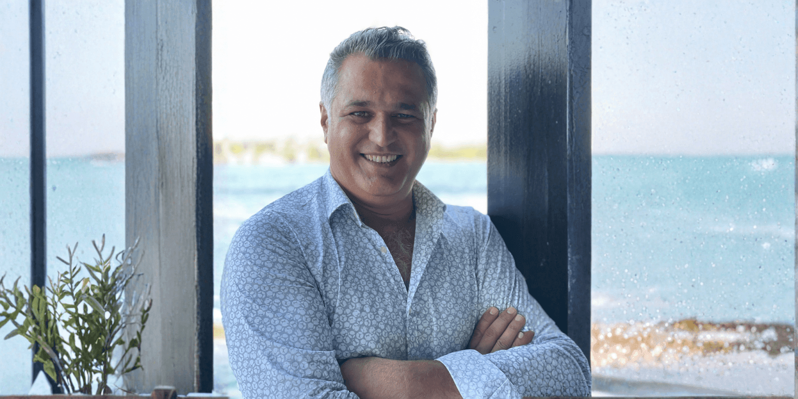 Dr. Volkan Arayıcı, a leading obesity surgeon in Turkey, offers personalized bariatric surgery solutions for effective weight loss and improved health.